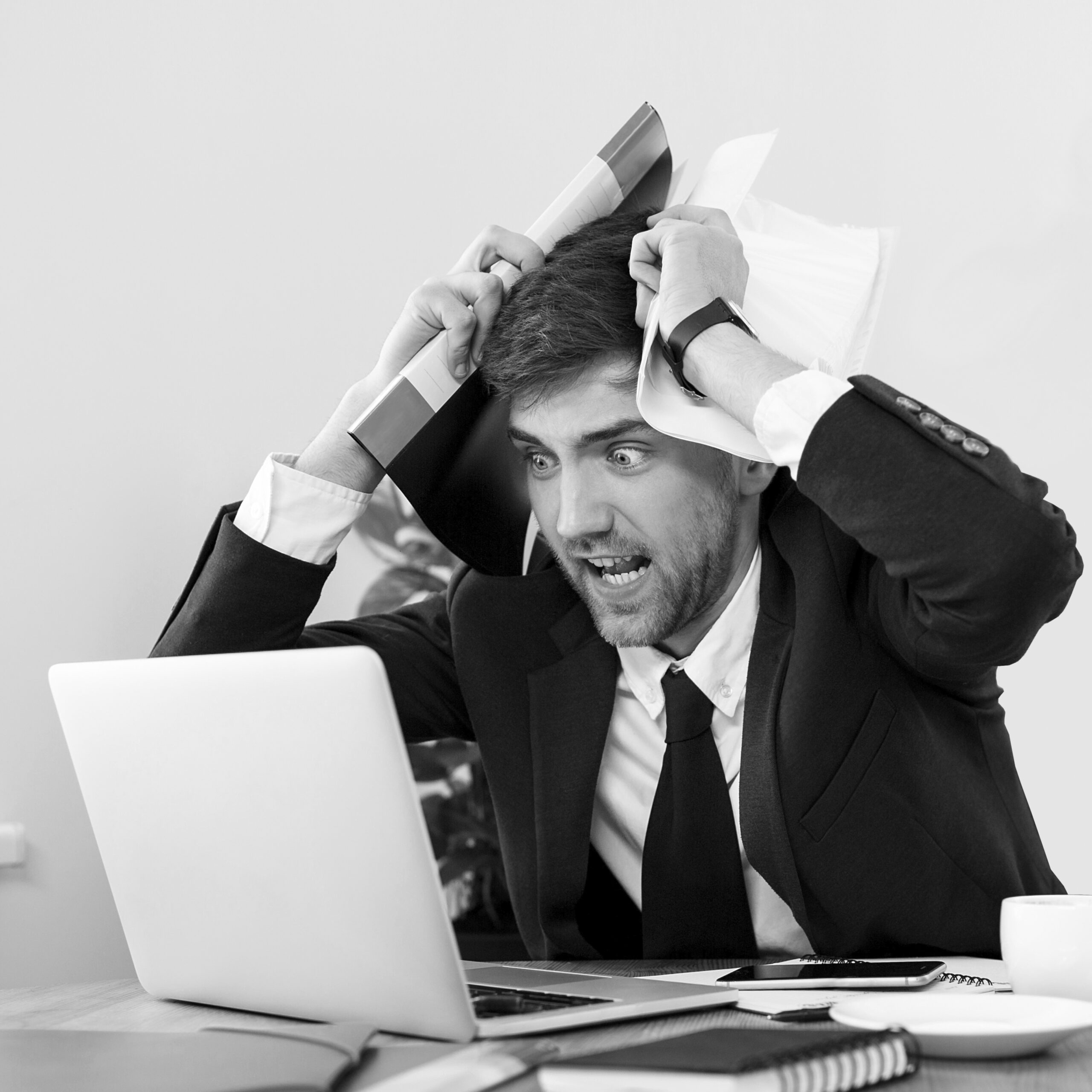 Office_overload_hands_CEO